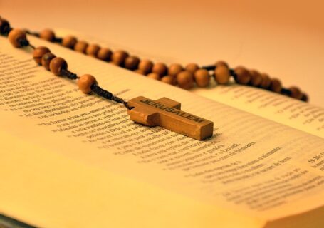 Różaniec na otwartym Piśmie Świętym