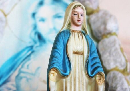 figurka Matki Bożej