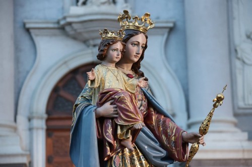 Figura Maryi z Jezusem